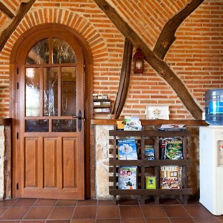 El Camino Real Guest House Villovela de Piron Exterior photo