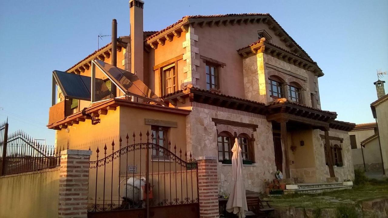 El Camino Real Guest House Villovela de Piron Exterior photo