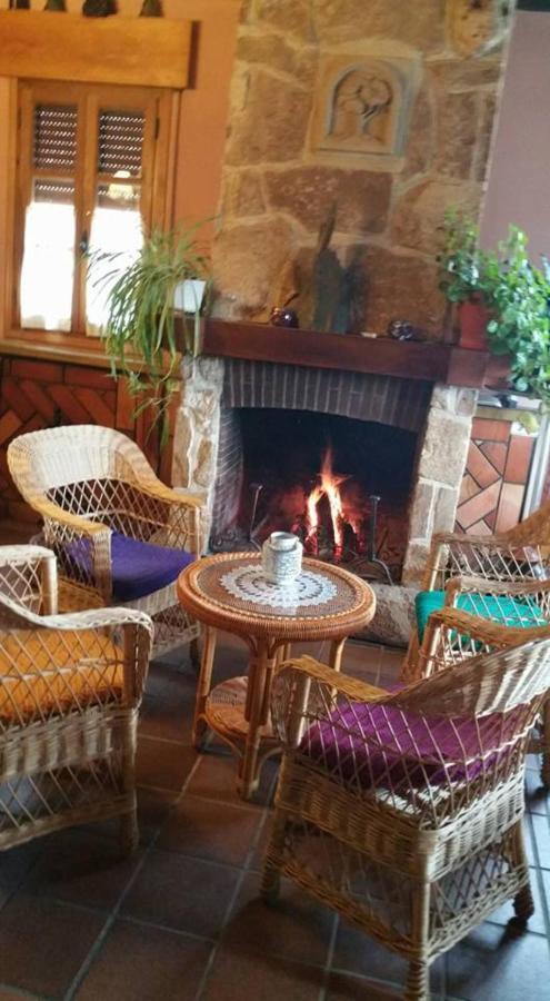 El Camino Real Guest House Villovela de Piron Exterior photo